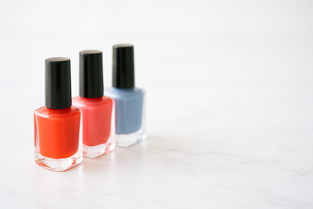 業種別 SEO対策 - colorful nail polish bottles